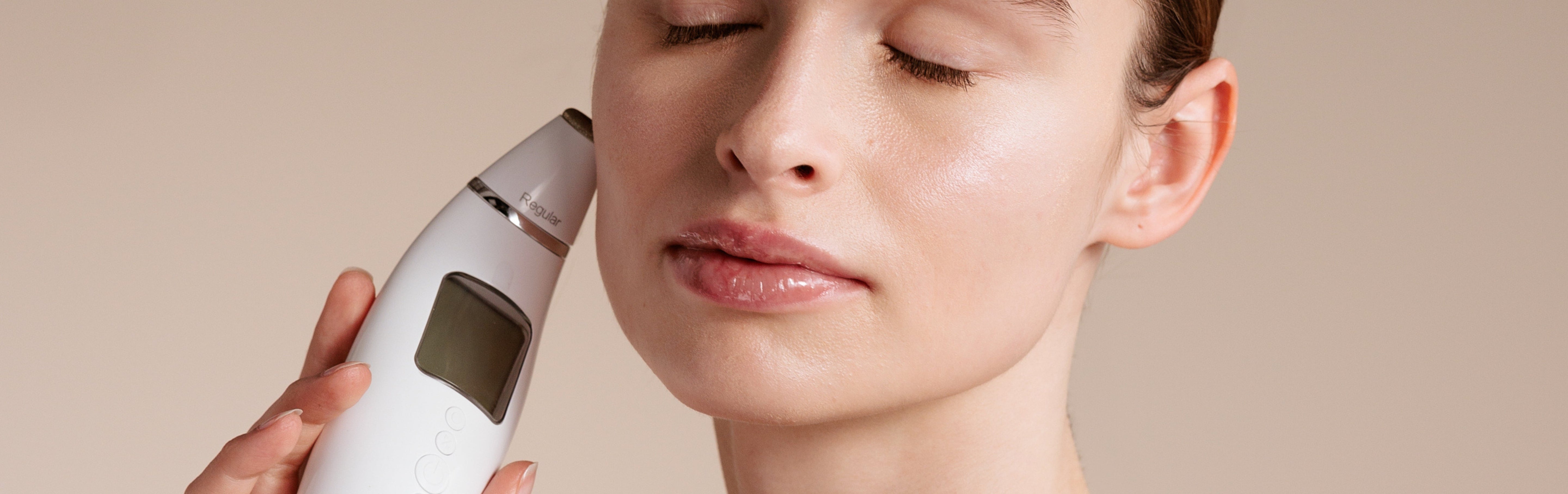 Why This Microdermabrasion Wand is Essential for Winter-Proofing Your Skin